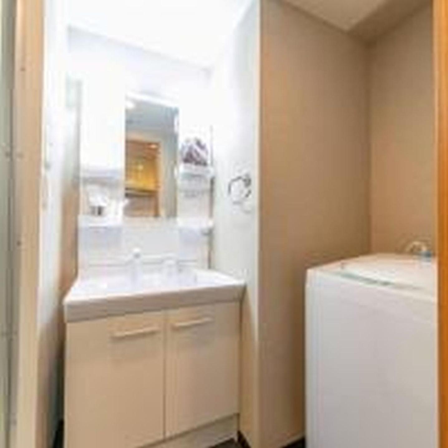 Yuki 404 Apartemen